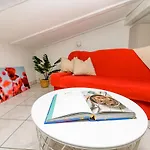 Apartament House Rosa