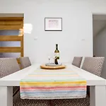 Apartament House Rosa *