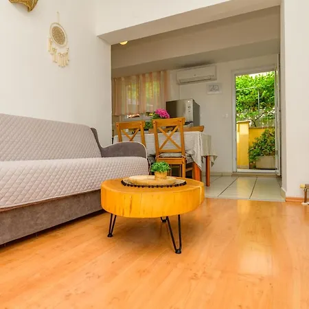 House Rosa Apartment