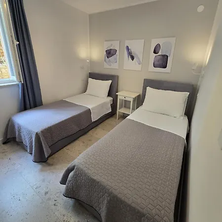 Apartment House Rosa