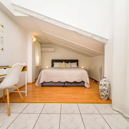 Daire House Rosa Mali Lošinj