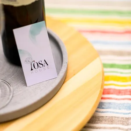 Apartman House Rosa *